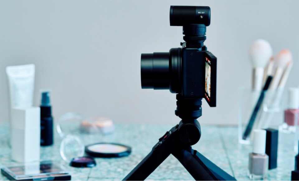 Vlog camera | ZV-1 II | Sony India